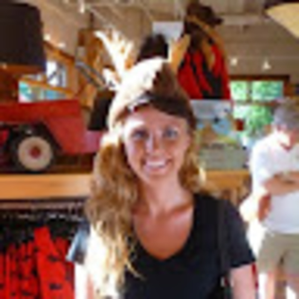 Meet your Posher, Casey